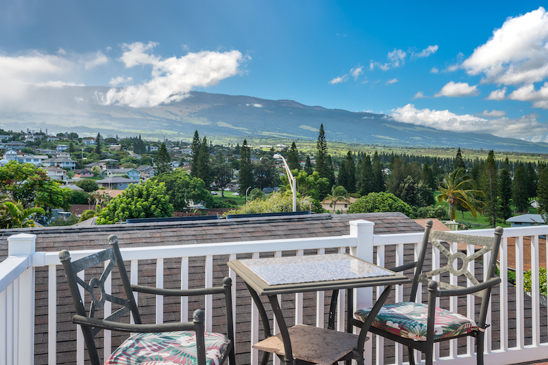 The roof top deck offers stunning views of Haleakala, the West Maui Mountains and the ocean.